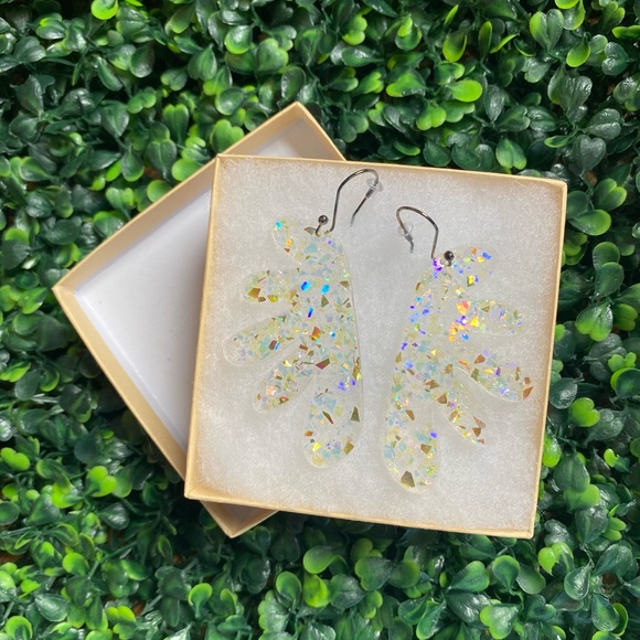 Eclectic Resin Earrings - Picture 9 of 9